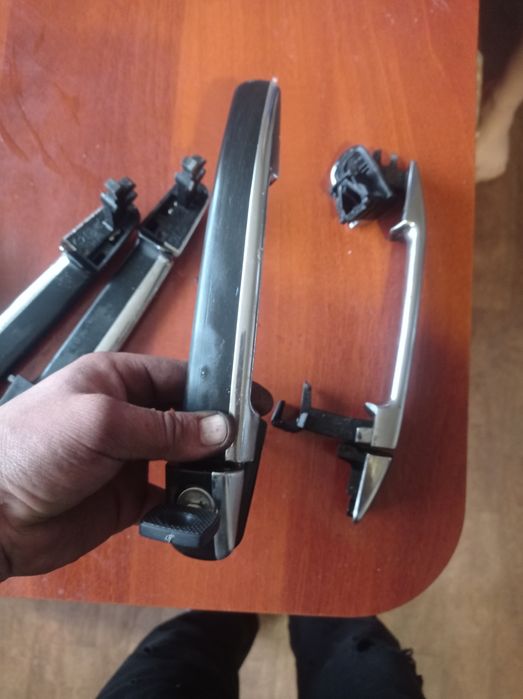 Дверные ручки на Мерседес