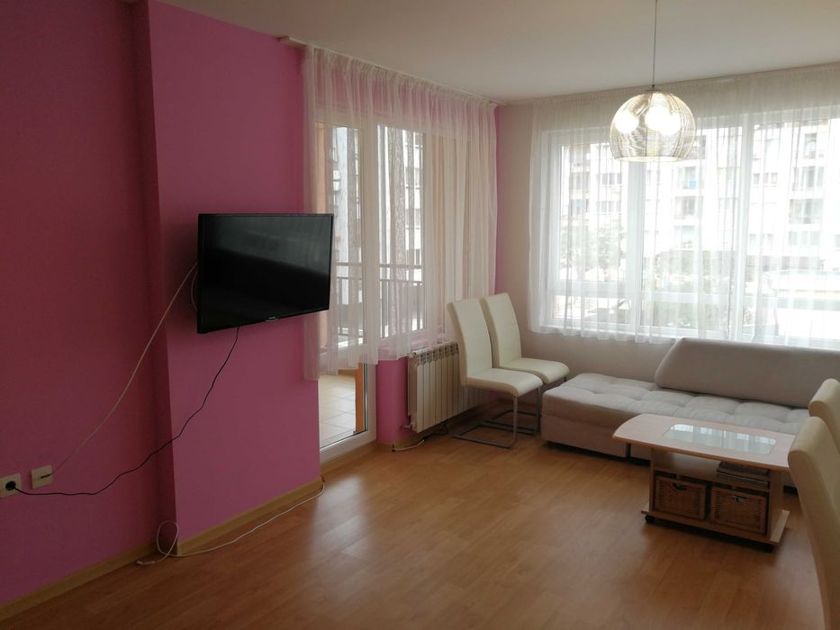 Дава се под наем Двустаен апартамент в Варна, Възраждане 1 - 60 кв.м за 435 € - Снимка #1