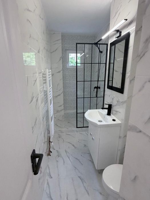 Apartament 2 camere-Banat- renovat complet Pitesti
