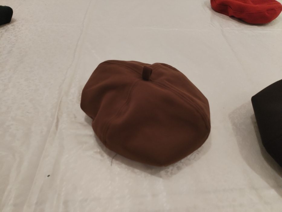 Продам беретка и на весну шуба