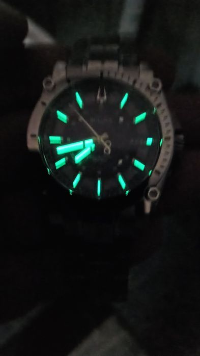 Bulova precisionist Icon 96B417, nou, nepurtat, factura 2026, 8 rubine, garanție 3 ani, Quartz 262 kHz