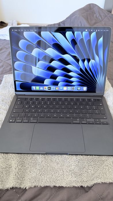Mackbook Air M4 2025 13'6 inch