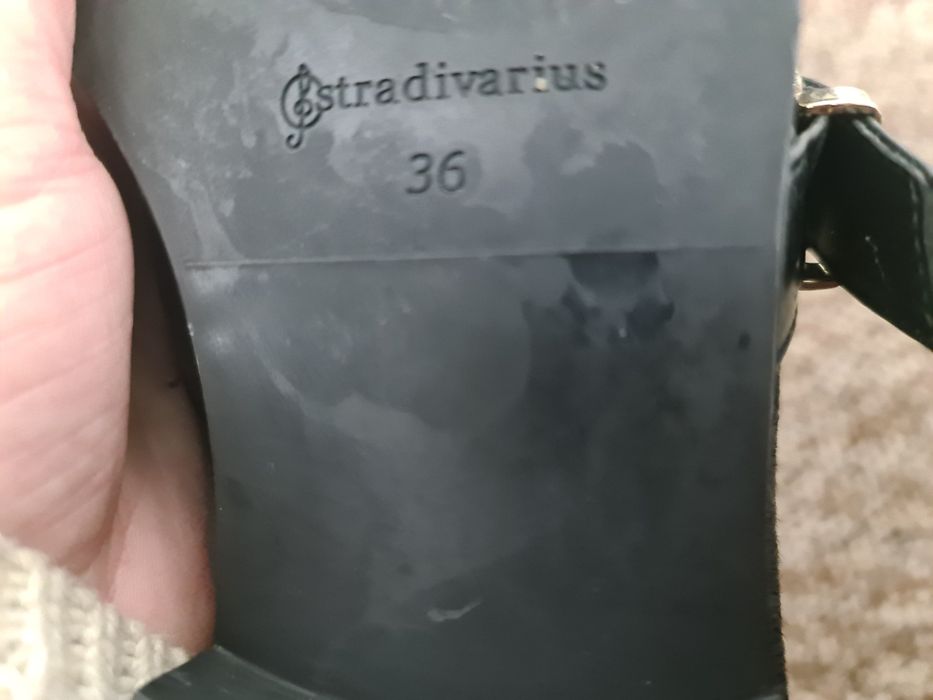 Botine de  piele Stradivarius