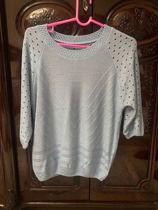 Продам кофты новые все