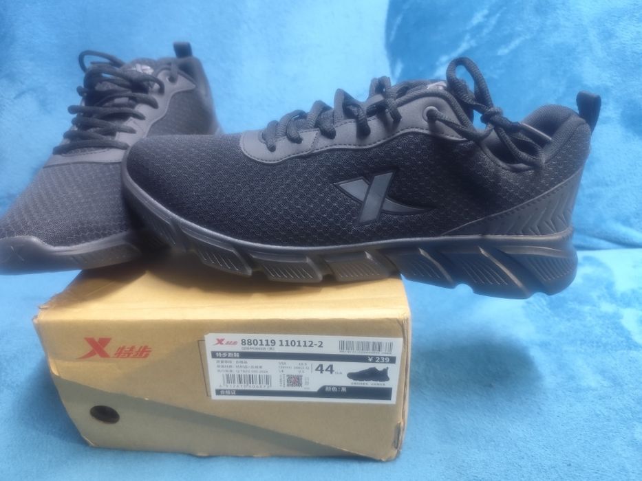 Продам кроссовки x-tep оригинал