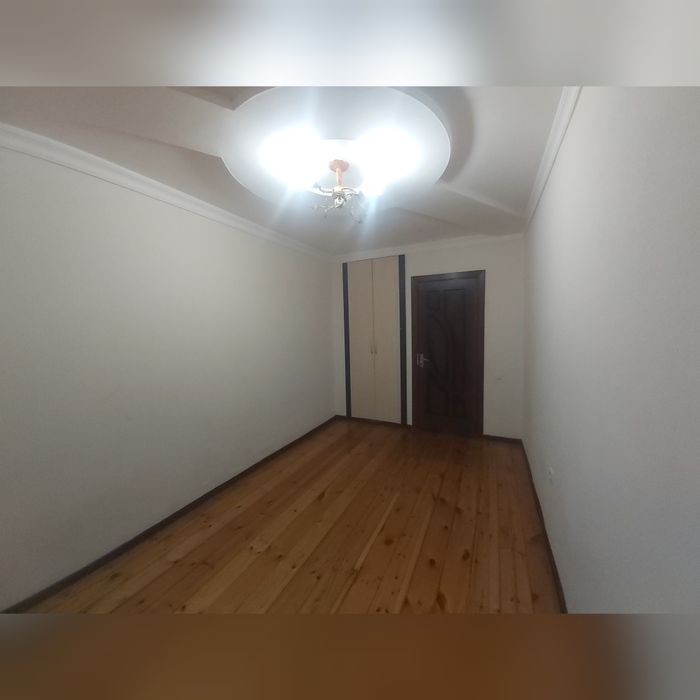 Do'rmonda 3 xonali kvartirani Yangi Toshmida hovliga almashaman