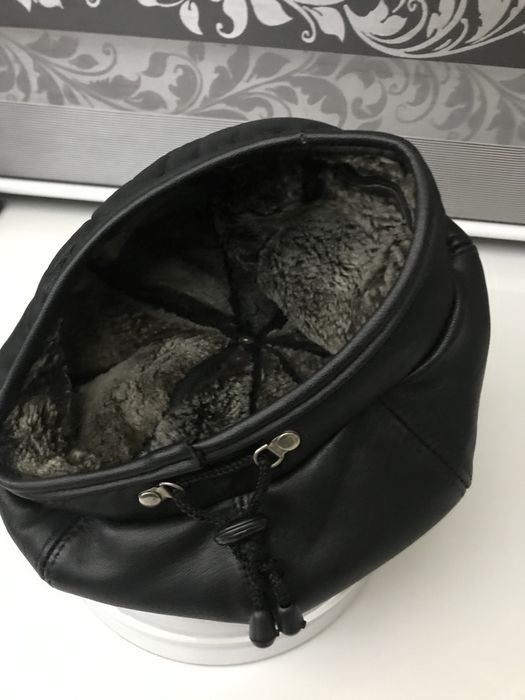 Берет женский кожа