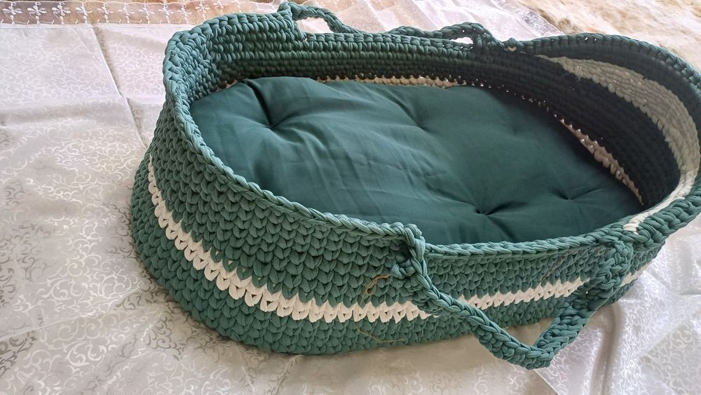 Детская кровать-люлька,корзина.