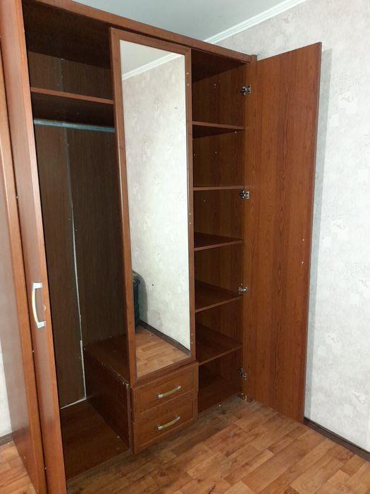 Шкаф для одежды б.у