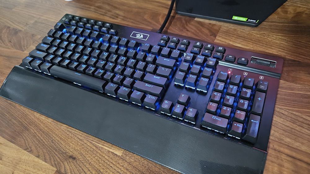Tastatura Mecanica Redragon YAMA K550