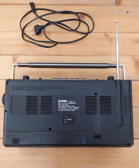 Касетофон SANWA 7025 - B