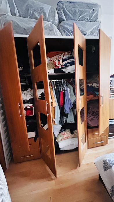 Urgent sale : Good wardrobe (Dulap Dormitor)