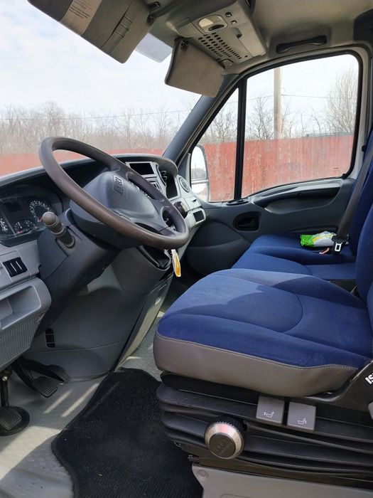 Vând IVECO DAILY 50C15 Platformă Detarat