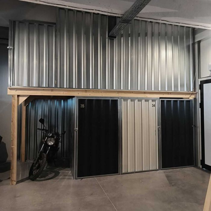 Наем на Хобит Склад