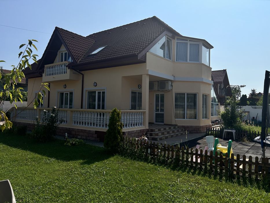 Vila  pantelimon Casa lux  691mp