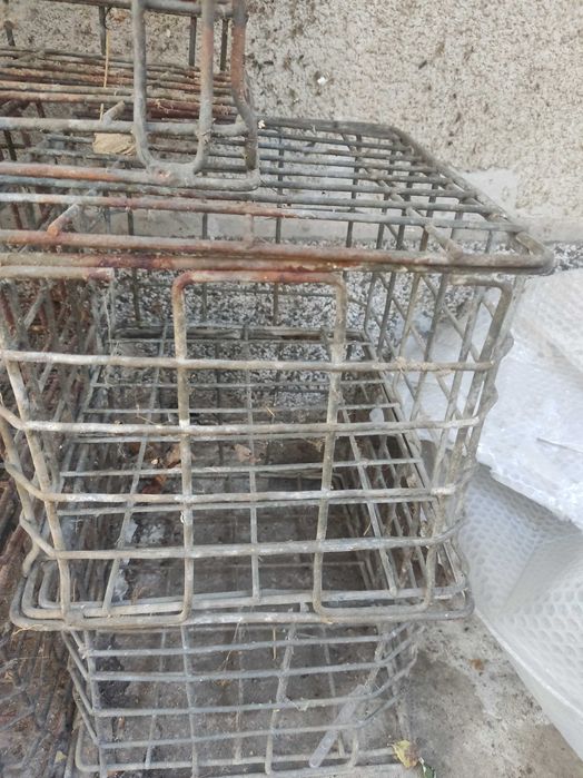 Метални каси/касетки за съхранение на буркани и бутилки