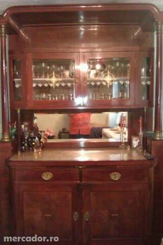 Dulap sufragerie din lemn de cires