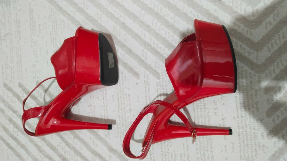 Каблуки на платформе