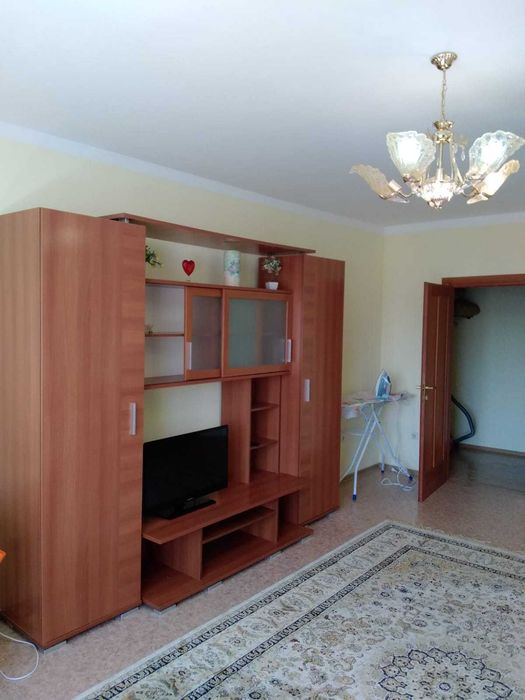 квартира в центре (площадь Исатая- Махамбета)