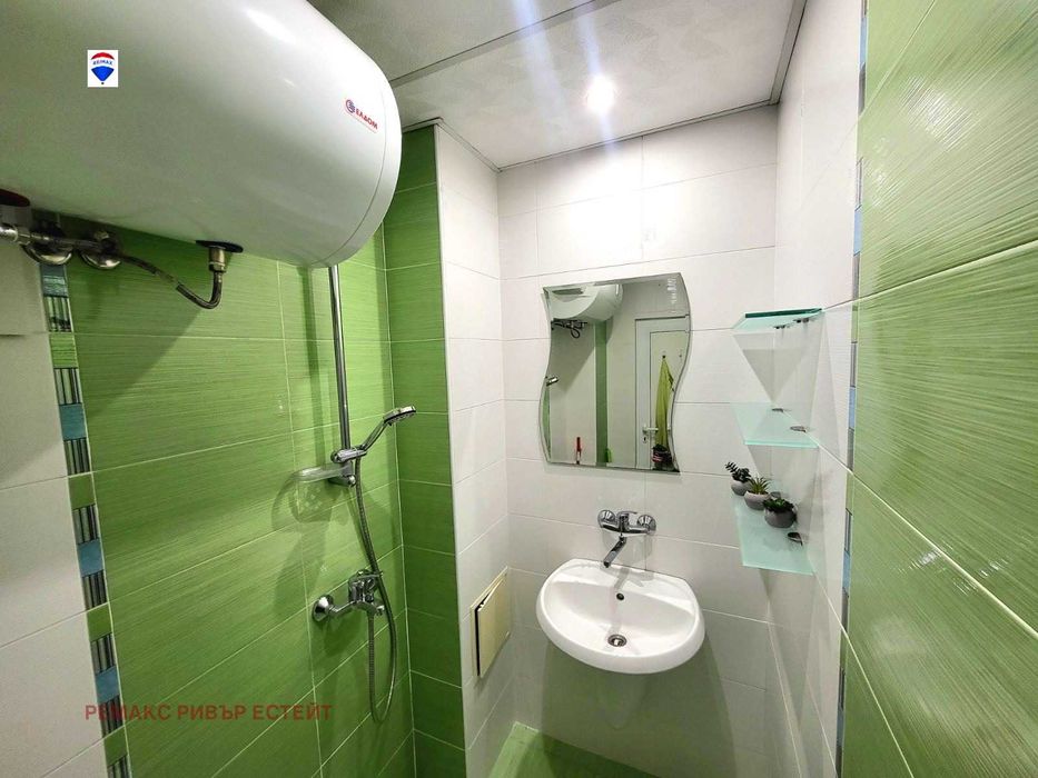 Дава се под наем Тристаен апартамент в Русе, Дружба 3 - 76 кв.м за 484.5 € - Снимка #9