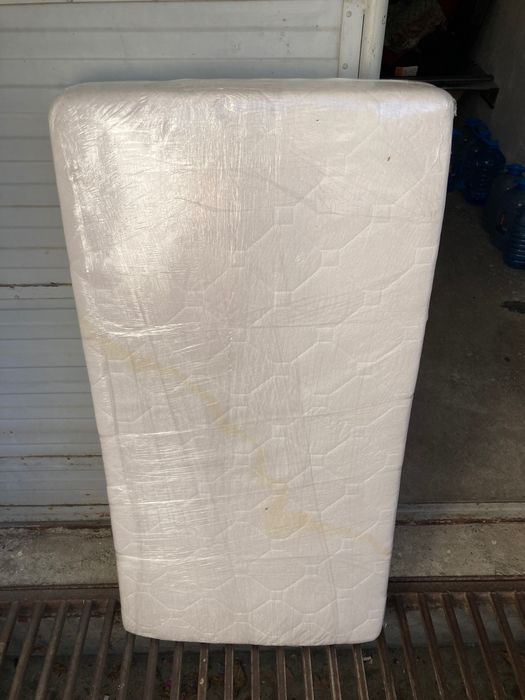 Pătuț pentru copii(saltea gratis)