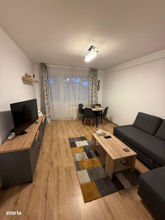 Apartament cu 2 camere decomandate, Centru