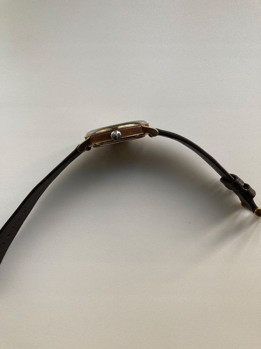 Продам часы BREGUET