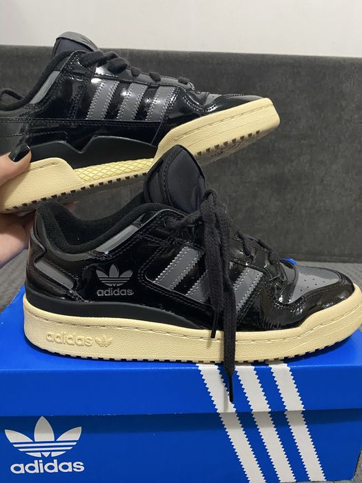 Adidas Forum Low CL W