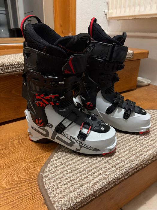 Clapari de tura la sportiva