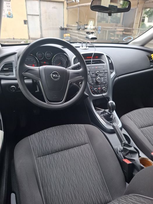 Opel astra ecoflex 2012