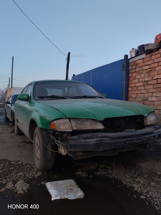 Машина Мазда 626  срочная продажа