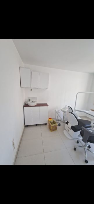 Închiriez cabinet stomatologic