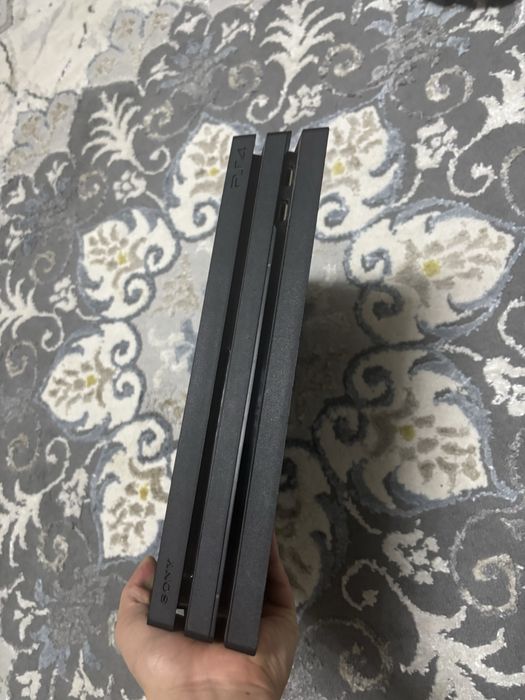Playstation 4 pro 1tb