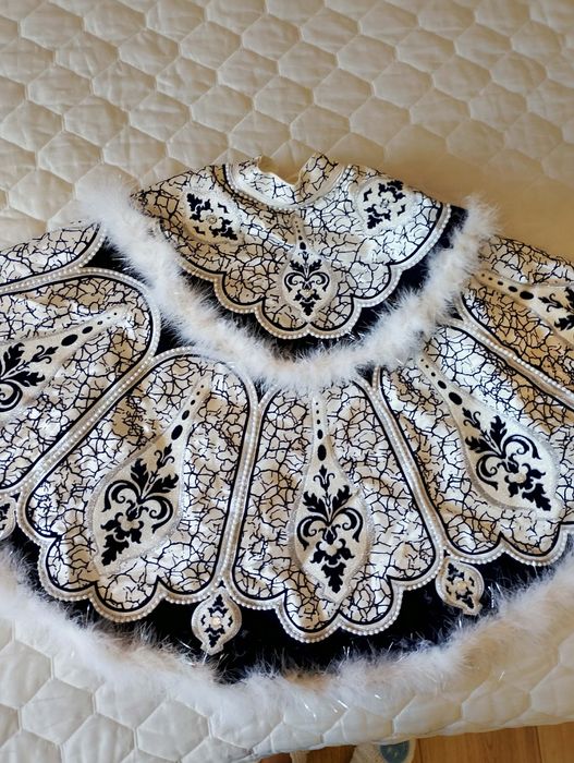 Дрехи за Сюнет за момчета на 2г и на 5г