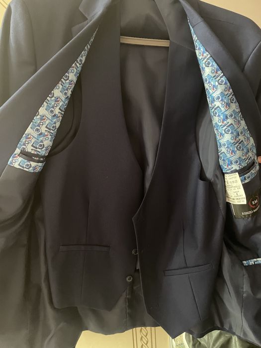 Кастюм новый