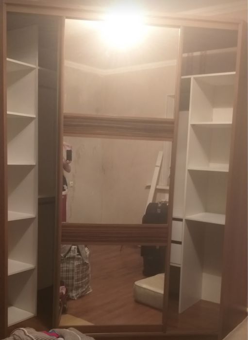 Самовывоз.Шкаф угловой купе, вместительный