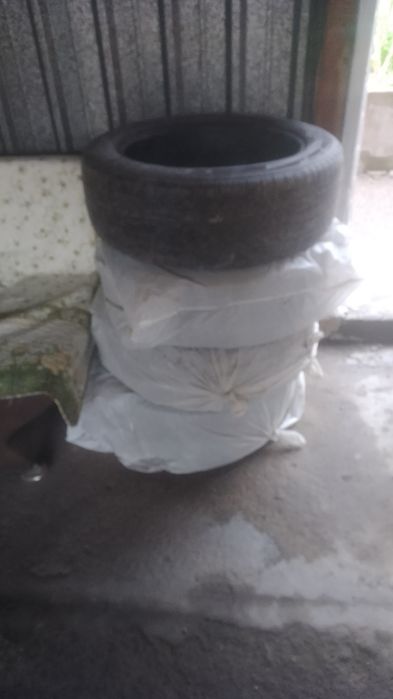 Продам шины 235/55/r 20