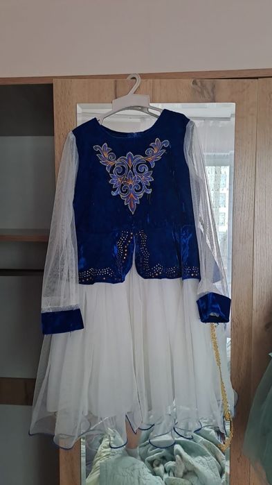 Платье на девочку (белое, розовое, голубое, зеленое)