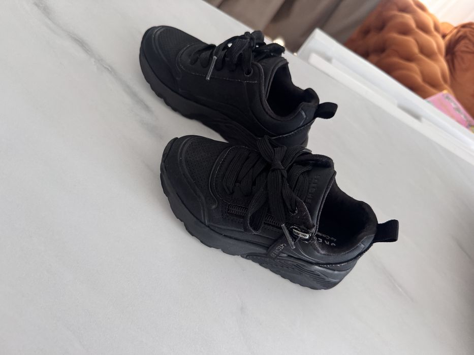 Skechers marimea 27, ca noi
