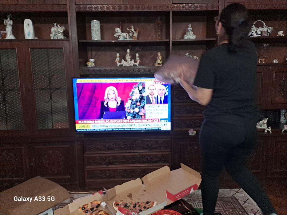 Mobila vintage din lemn masiv