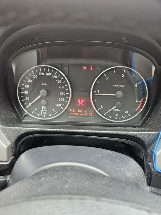 Vând BMW E91 320D