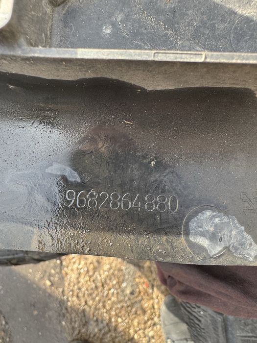 Bara spate Peugeot 208 stare f buna!