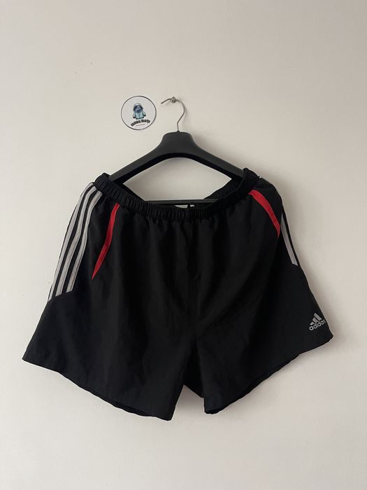 Pantaloni scurti adidas