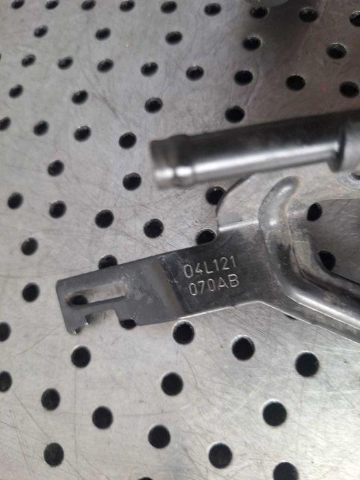 conducta apa 1.6 tdi crk vw touran 5t1 04l121070ab