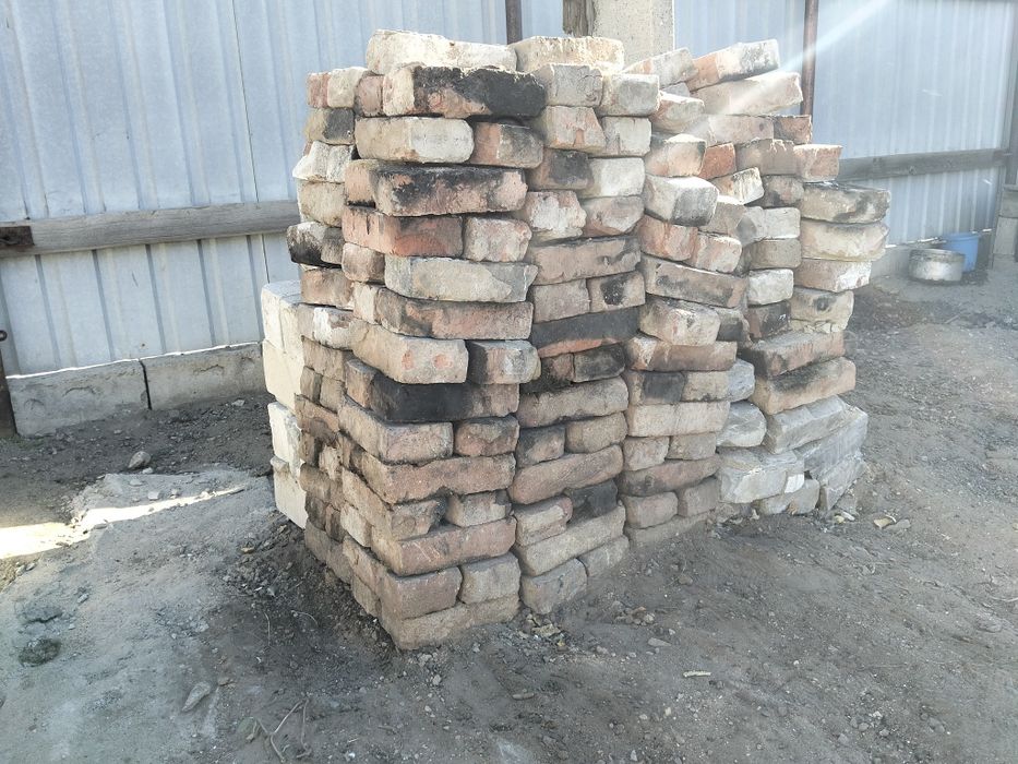 Продам красный кирпич