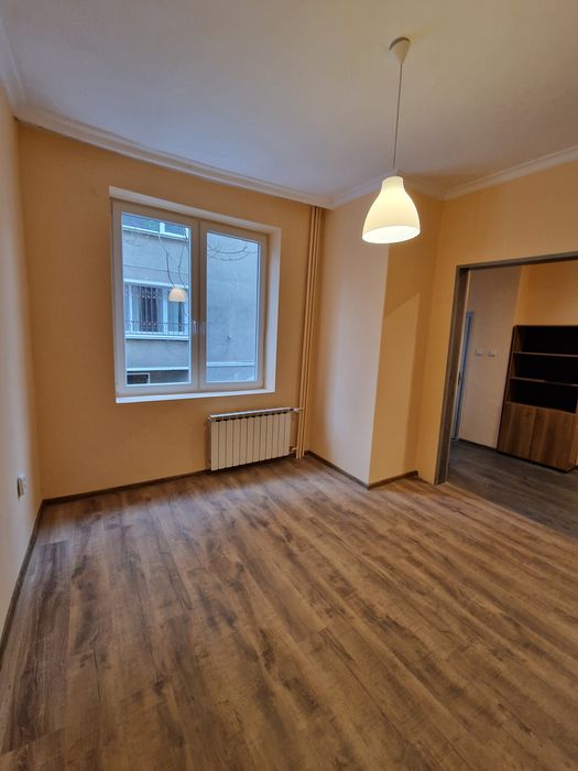 Дава се под наем  в София, Гоце Делчев -  кв.м за 450 € - Снимка #5