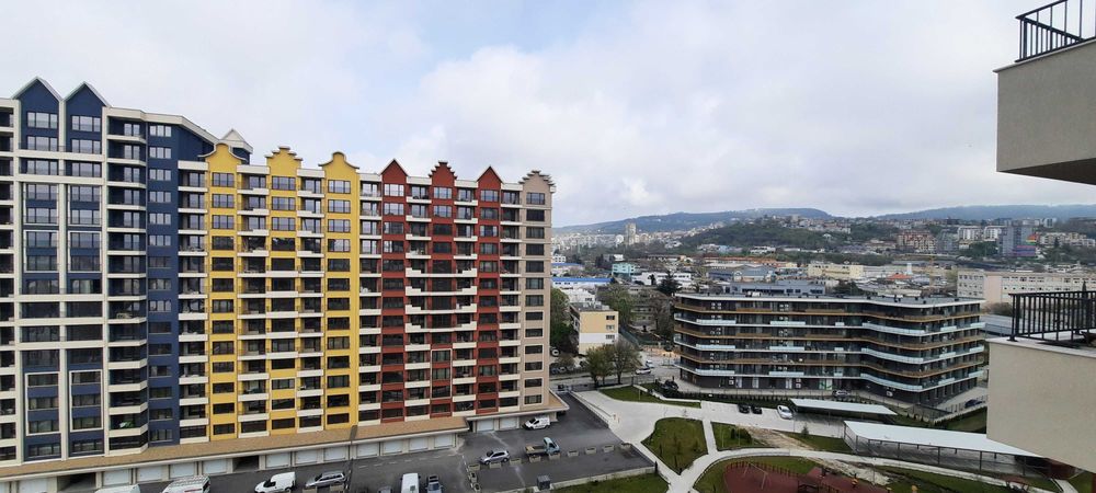 Продава се Тристаен апартамент в Варна, Победа - 115 кв.м за 1966 €/кв.м - Снимка #2