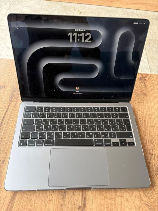 Macbook air 13 2022 M2
