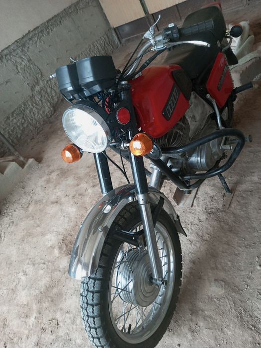 Ижж мотатсикил сотилади