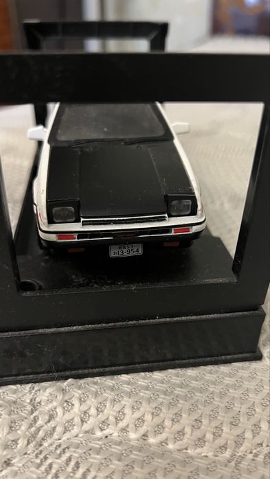 Модель машинки Toyota Trueno ae86